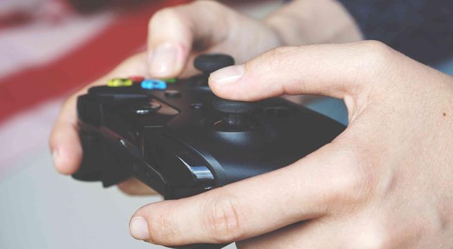 El 76% de hombres peruanos juegan videojuegos al menos una vez por semana
