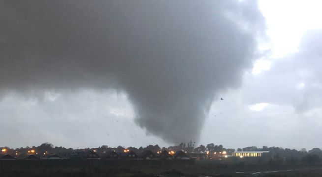 Tornado afectó ciudad de Chile dejando cuatro heridos, autos volcados y casas sin techos [Videos]