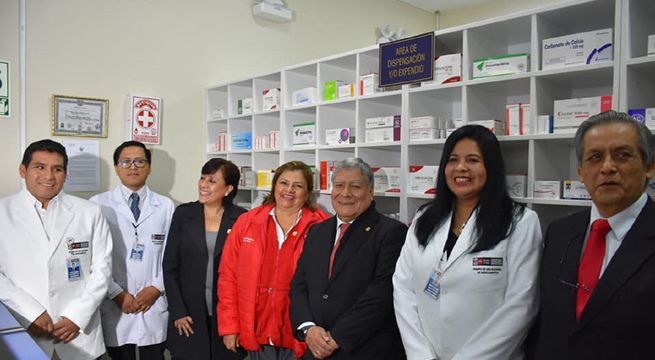 Inauguran primera farmacia universitaria del Perú con medicamentos genéricos de bajo costo