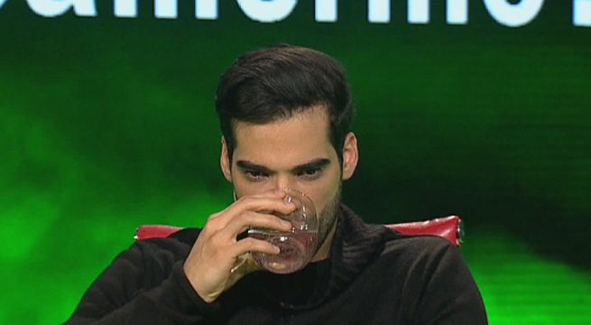 Los gestos y miradas que desnudaron por completo la vida de Guty Carrera