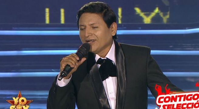 Imitador de Leo Dan cantó 