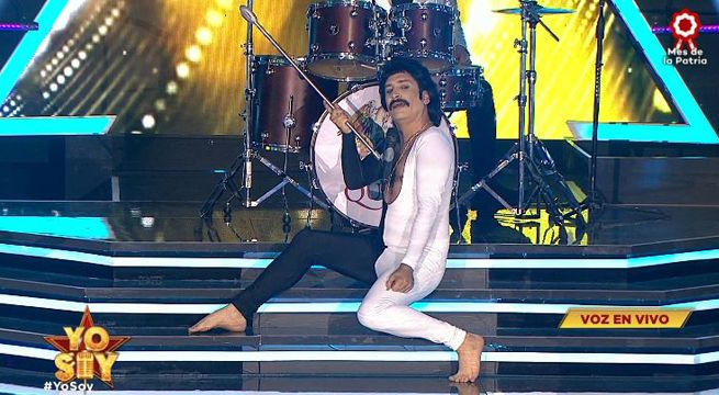 Imitador de Freddie Mercury cantó 
