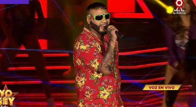 Imitador de Farruko cantó 