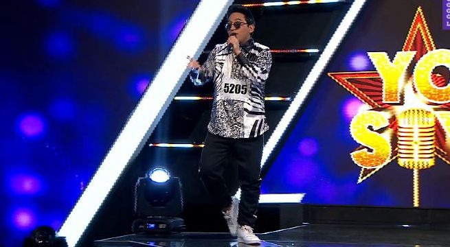 Imitador de Bruno Mars cantó 
