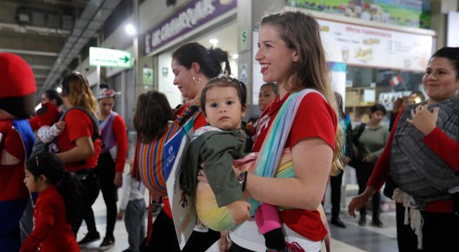 MUNICIPALIDAD DE LIMA REALIZÓ FLASH MOB POR LA SEMANA DE LA LACTANCIA MATERNA