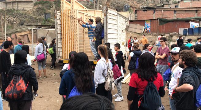 Más de 300 escolares de Lima participaron en construcción de más de 30 viviendas