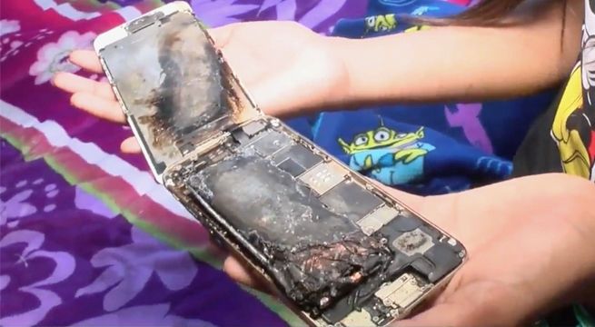 Joven muere al explotar su celular mientras dormía