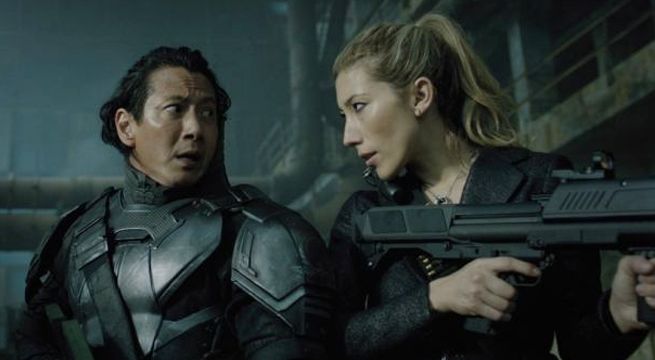 Netflix: Altered Carbon festeja San Valentín con un enigmático clip sobre el amor
