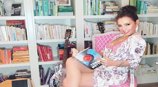 Instagram: Thalía sorprende con sexy movimiento de caderas