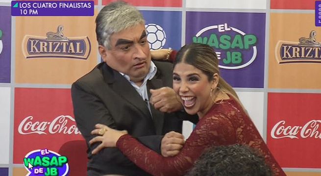 Cholo Terco dio la más loca de sus conferencias de prensa para hablar de la renovación de Gareca