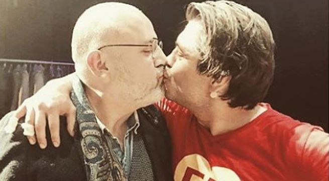 Pietro Sibille sorprende a sus seguidores tras besar a Beto Ortiz