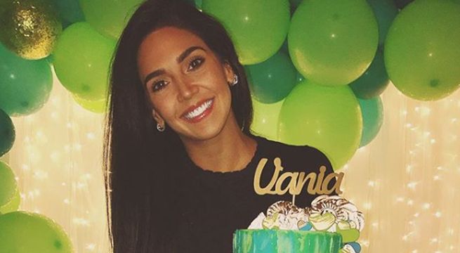 Vania Bludau celebra su cumpleaños encendiendo las redes con fotografía en ropa interior