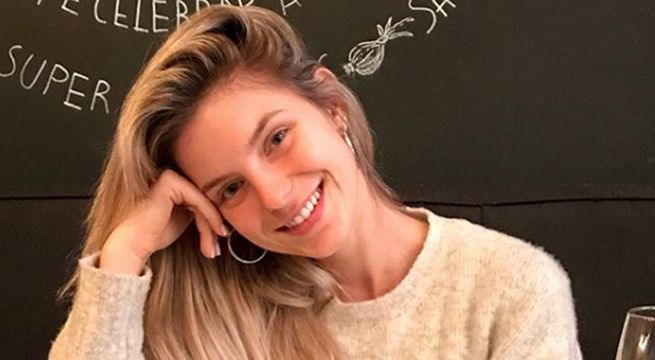 Thaísa Leal expresa su amor por la comida peruana disfrutando de un exquisito plato típico