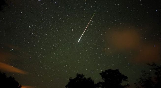 Captan momento exacto en que meteorito explota en el cielo (Video)