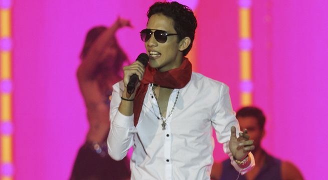 Imitador de Marc Anthony cantó 