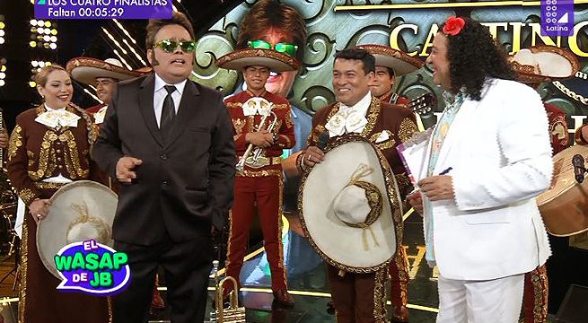 Luis Miguel busca el apoyo de unos mariachis para sus próximos conciertos