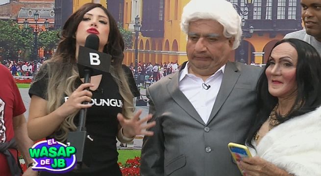 Mario Vargas Chosa e Isabel recibieron la inesperada visita de la chica Bundungun