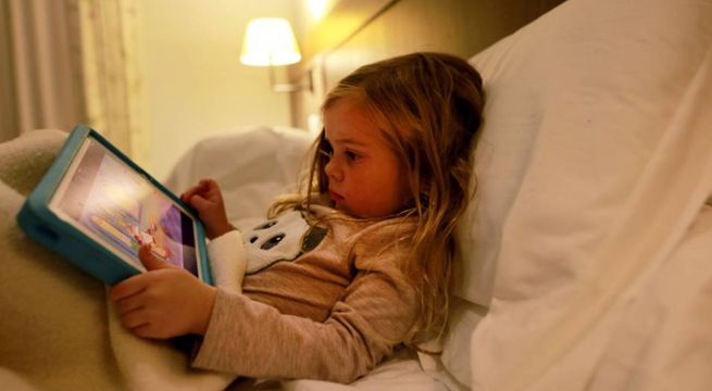 Huella Digital: ¿A qué edad podría darle un celular a mi hijo?