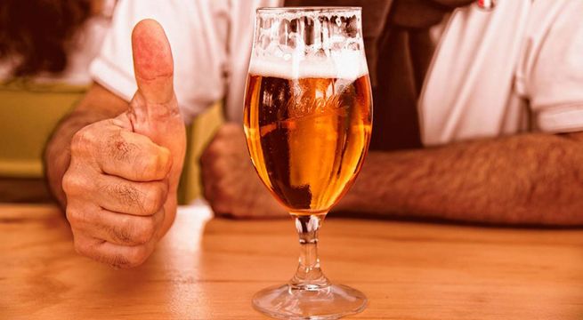 Comprobado científicamente: beber alcohol ayuda a hablar en otros idiomas