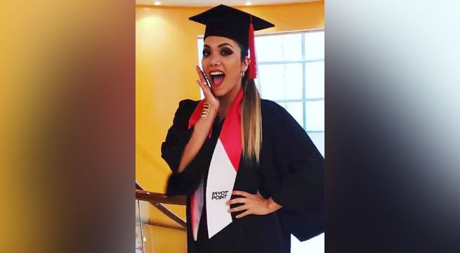 Isabel Acevedo se gradúa en la carrera de Estilismo y llena de orgullo a Christian Domínguez