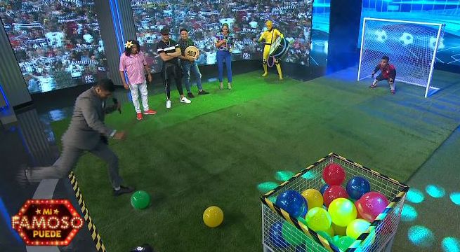 El Checho, la Carlota y Karen Schwarz se enfrascaron en un curioso duelo de penales