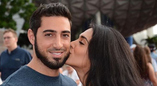 Vania Bludau y Frank Dello Russo se comprometieron en romántica ceremonia