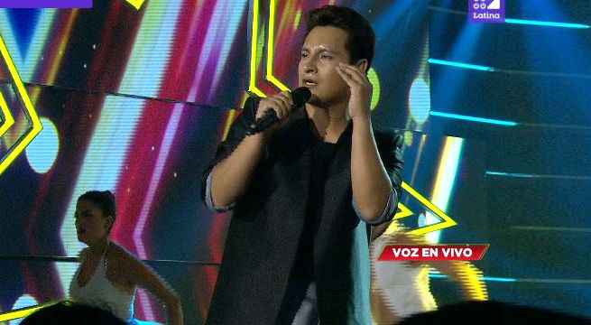 Imitador de Emmanuel interpretó “Toda la vida” junto al cantante original