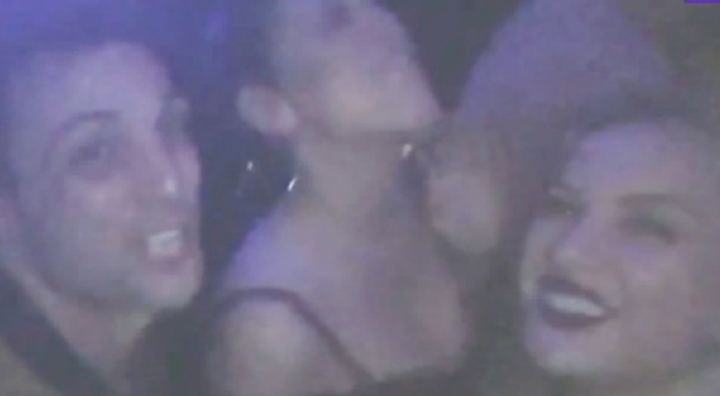 ¿Nicola Porcella ya no guarda luto por su relación con Angie Arizaga y ahora se fija en Leslie Shaw?