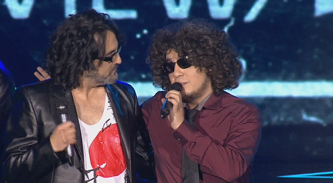 Los imitadores de Fito Páez y Andrés Calamaro cantaron “Llueve sobre mojado”