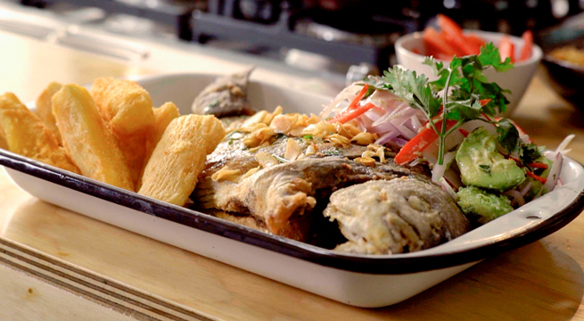 Bravazo: Mira cómo preparar una deliciosa ‘Chita frita al ajo’ con Gastón Acurio