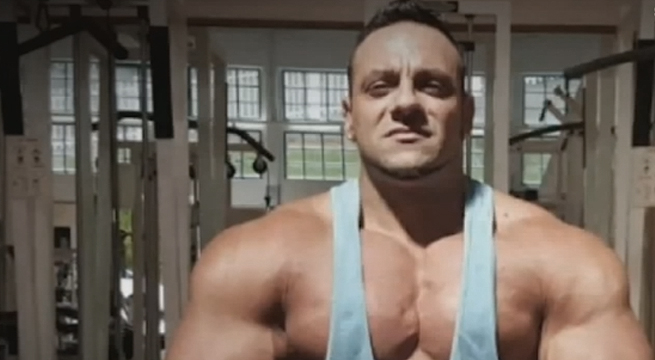 Tengo Algo Que Decirte: mujer denunció a fisicoculturista italiano por violento