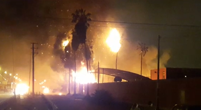 Voraz incendio consume aserradero en Chorrillos