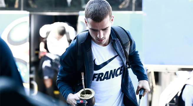 Francia vs Argentina: Antoine Griezmann llegó al estadio bebiendo mate