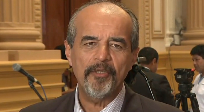 Mauricio Mulder: Mercedes Aráoz 