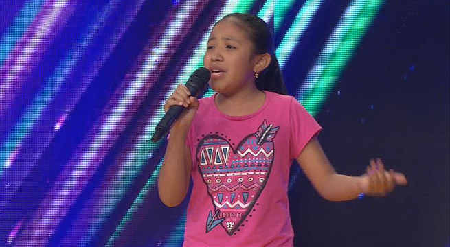 July encantó al jurado de Súper Kids con su grandiosa voz