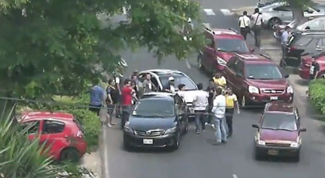 Lince: 'marcas' se llevan 60 mil soles tras asalto