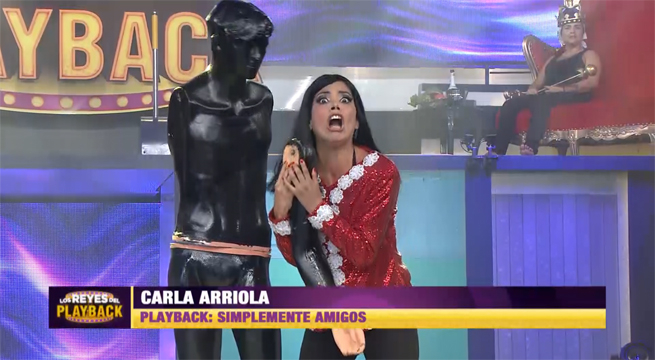 Carla Arriola recibió la corona de Los Reyes del Playback al interpretar un tema de Ana Gabriel