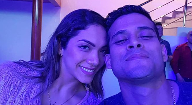 Christian Domínguez y 'Chabelita' con aires de divos ignoran a las cámaras de Válgame Dios