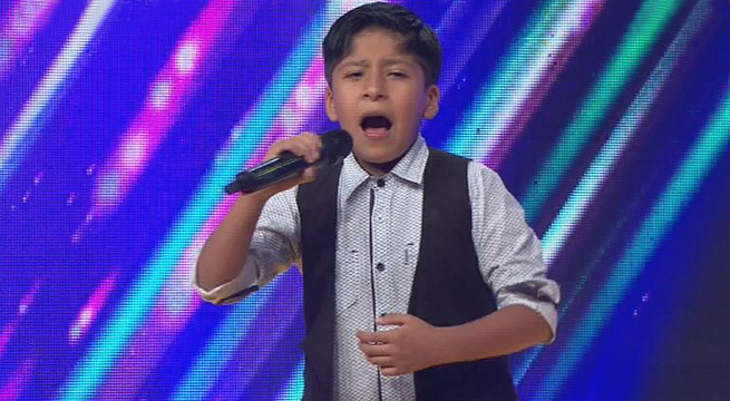 Andrés llenó de criollismo el set de Súper Kids con su gran voz
