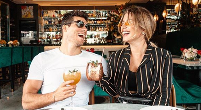 Flavia Laos y Patricio Parodi cumplieron su primer mes y así lo celebraron