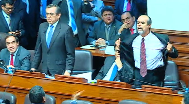 Congreso de la República: parlamentarios se enfrentan nuevamente
