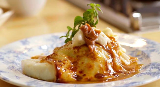 Bravazo: Aprende a preparar un “Panqueque con chirimoya” con Gastón Acurio