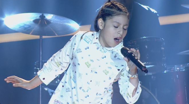 Súper Kids: Nadja cantó 