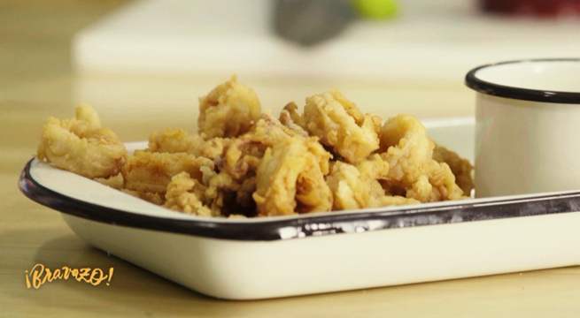 Bravazo: Cómo preparar ‘Chicharrón de calamar’ con Gastón Acurio