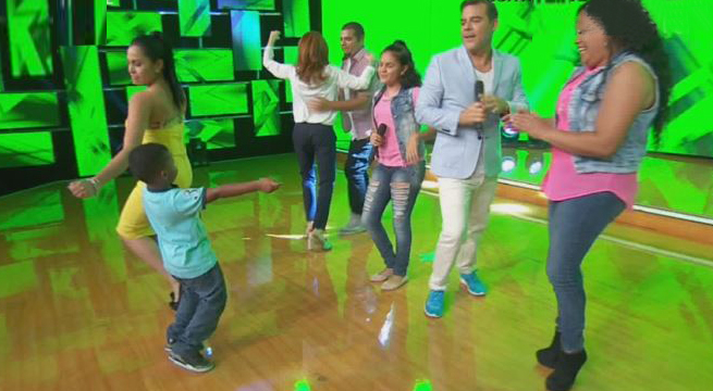 Alexandra armó la fiesta en el set de Súper Kids con su gran voz