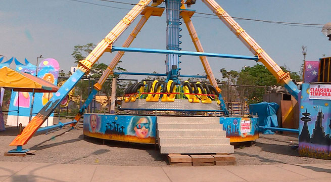 SJM: Juegos mecánicos donde resultaron heridas dos niñas funcionaba cerca a municipio