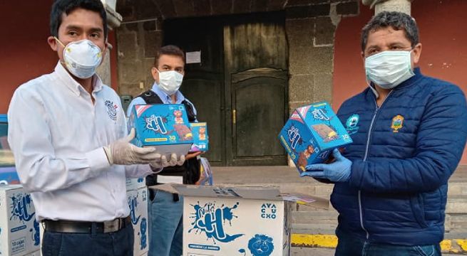 Julio Garay, ganador de premio de History Channel, donó 3 mil galletas contra la anemia en Ayacucho