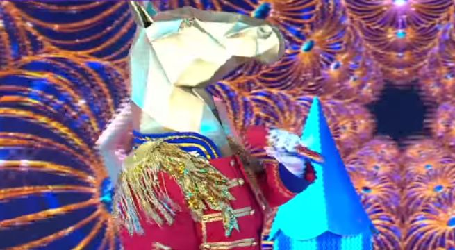 'Caballo' encendió la fiesta en La Máscara con 