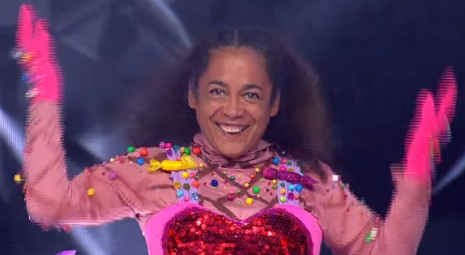 ¡Ebelin Ortiz estuvo detrás de la máscara de 'Helado'! [VIDEO]