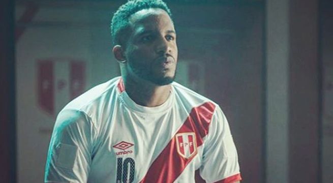 Jefferson Farfán aconseja aprovechar estos días en familia